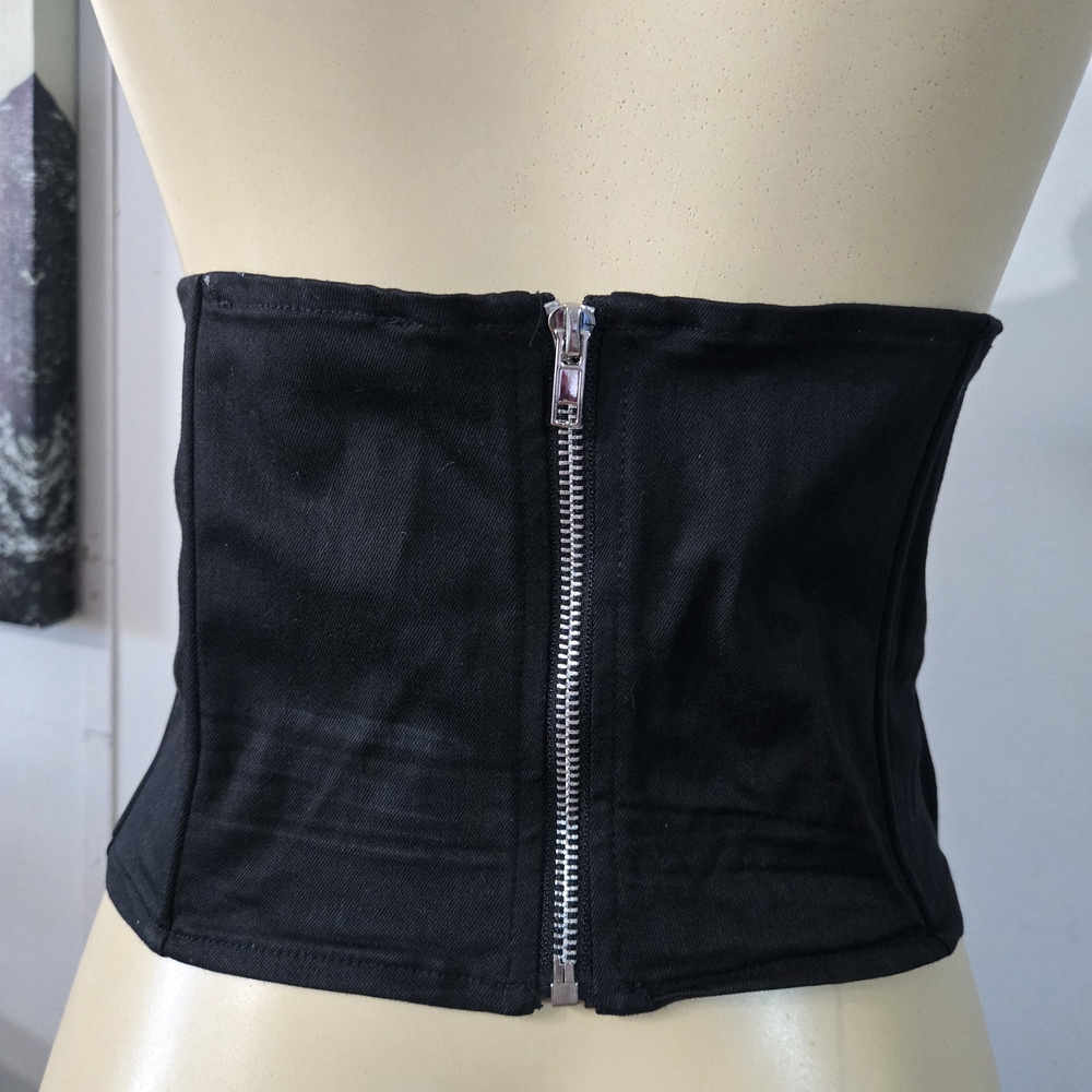 Black Corset with Silver Accents - Picture 6 of 11